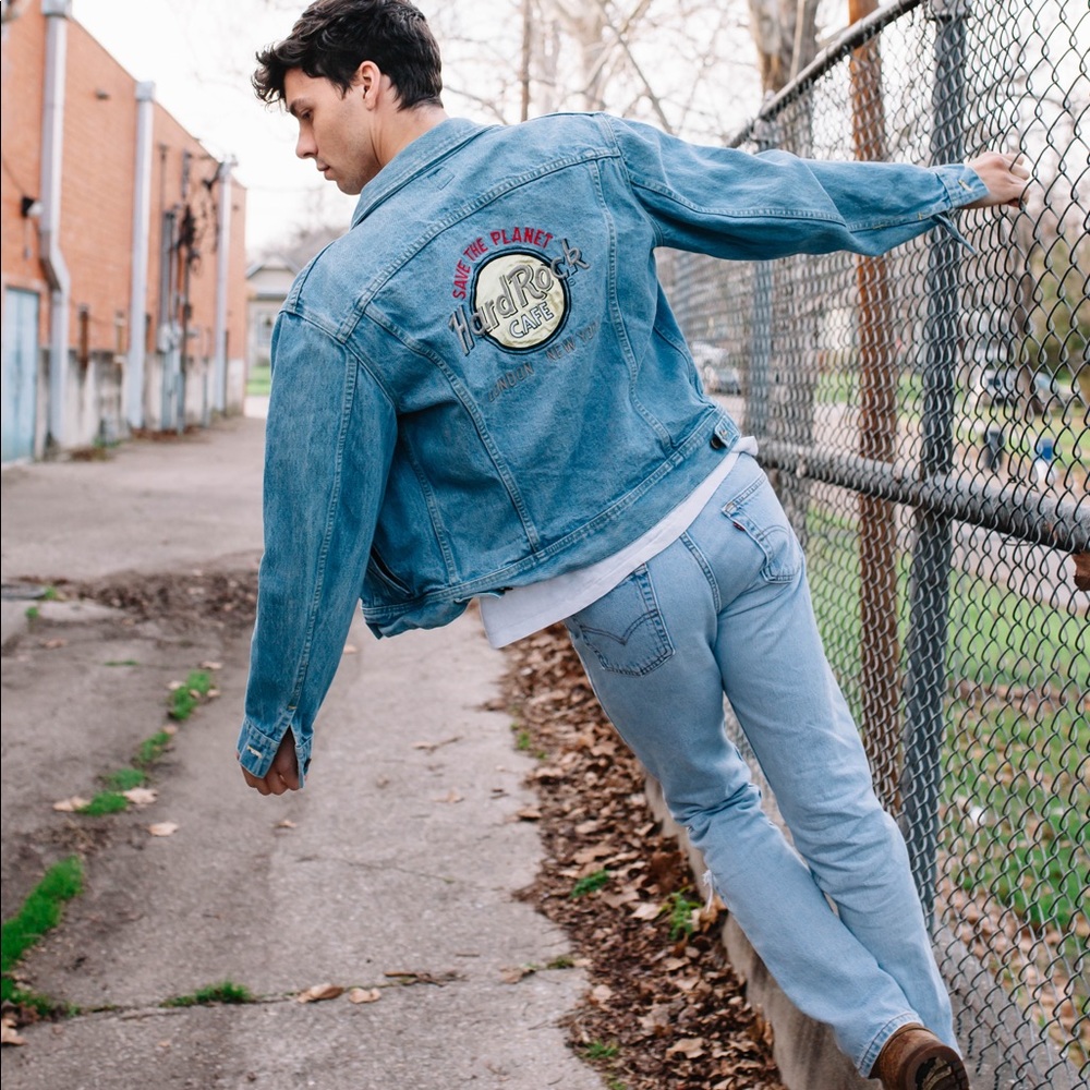 vintage 90s hard rock cafe denim jacket size L